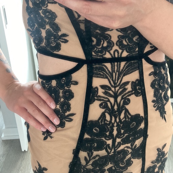 Temecula Fall Mini Dress - Picture 9 of 12